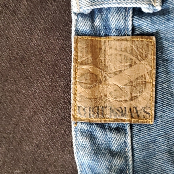 Shorts - Picture 3 of 4